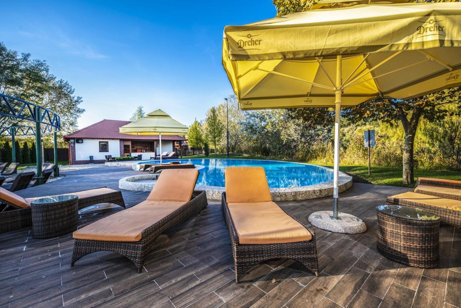 Erdospuszta Club Hotel Fenyves ديبريتْسين المظهر الخارجي الصورة